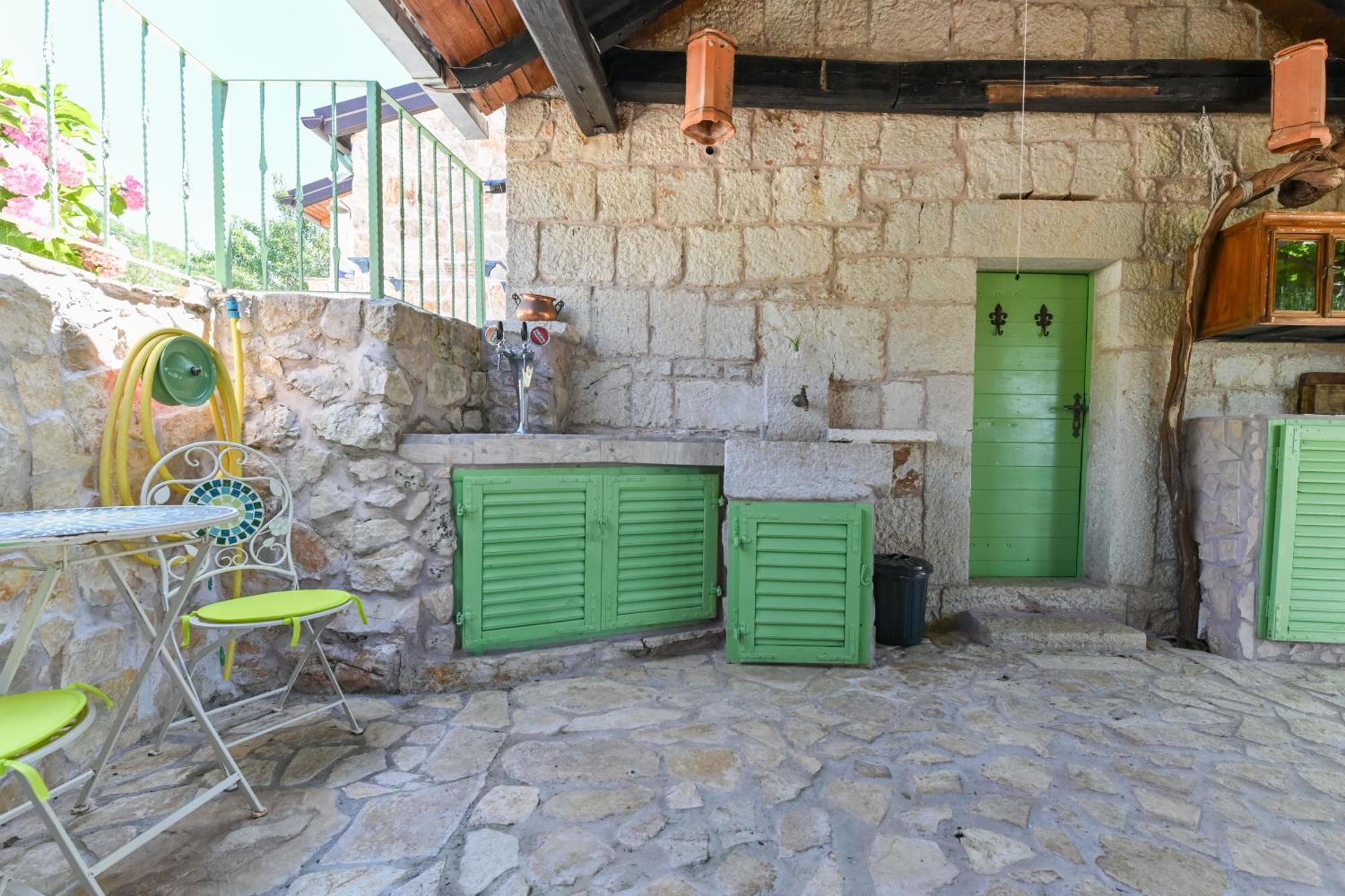 Villa Pristinus Krstatice Extérieur photo